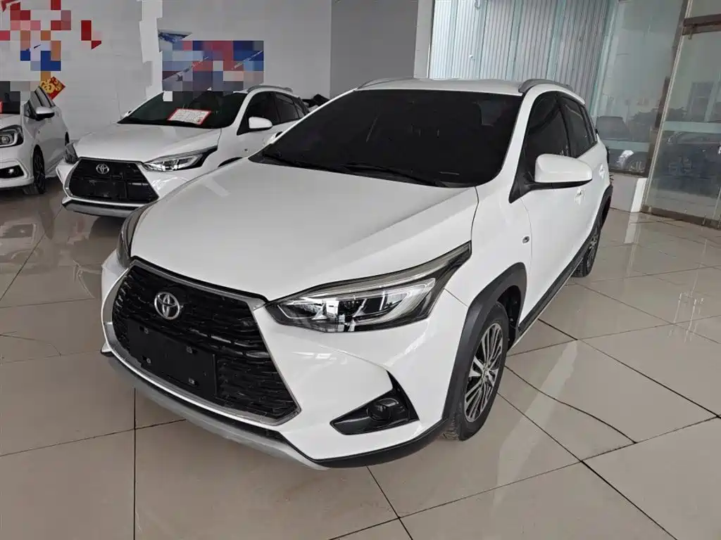 Toyota Yaris L 2021