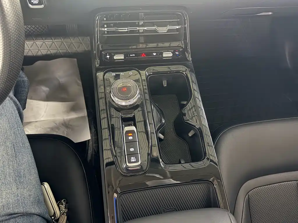 Wuling Xingguang — миниатюра 12