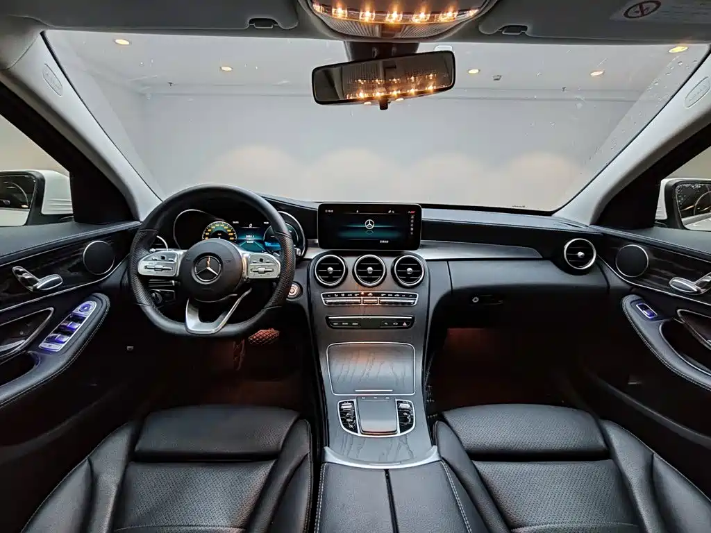 Mercedes-Benz C-Class — миниатюра 9
