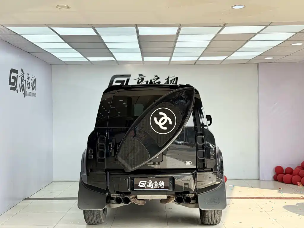 Land Rover Defender — миниатюра 28