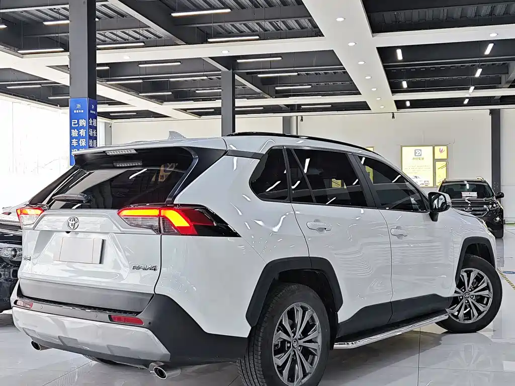 TOYOTA RAV4 RONGFANG