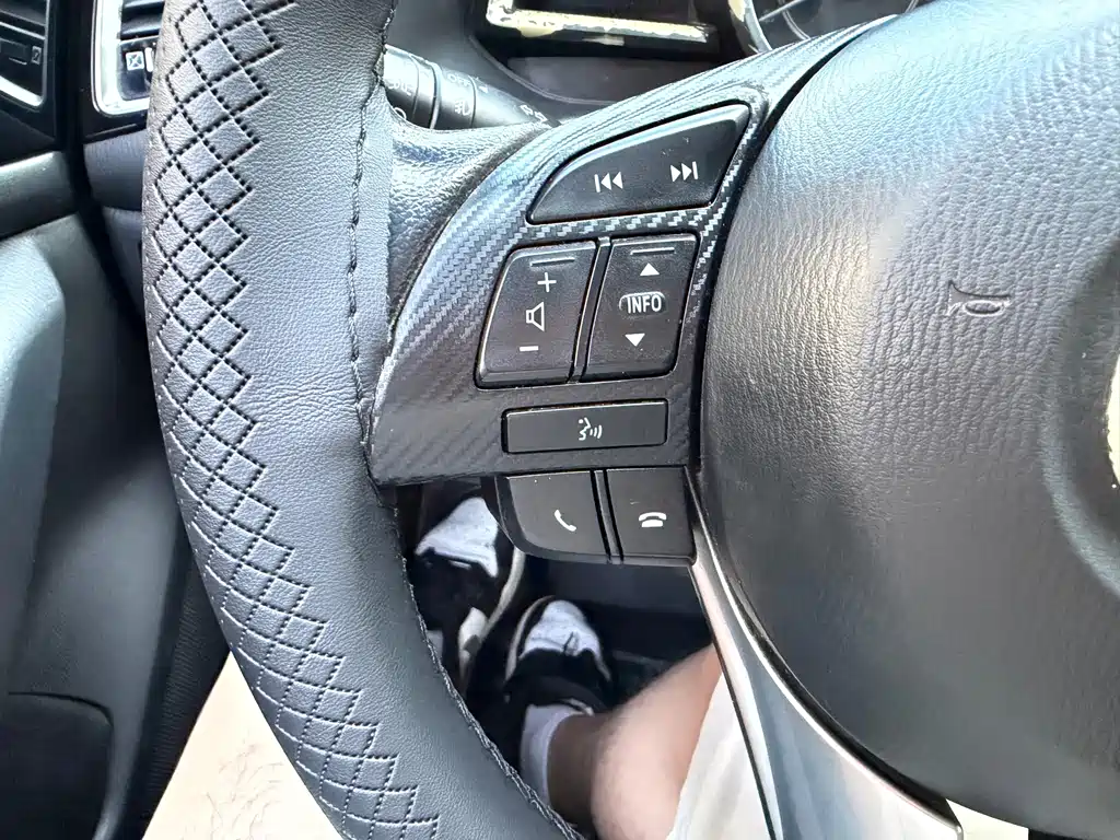 Mazda 3 Axela — миниатюра 18