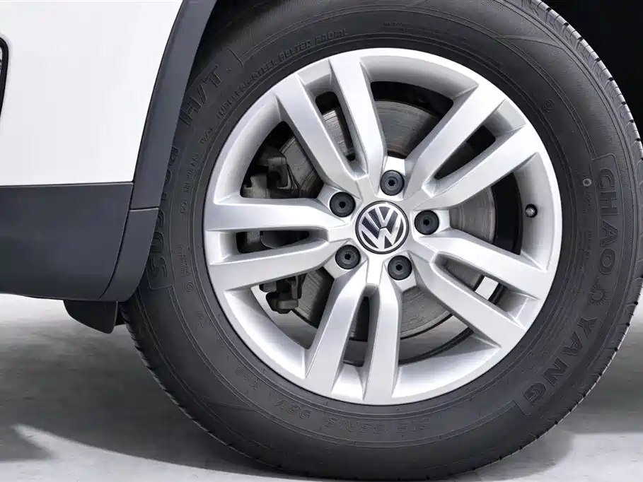 Volkswagen Tiguan — миниатюра 16