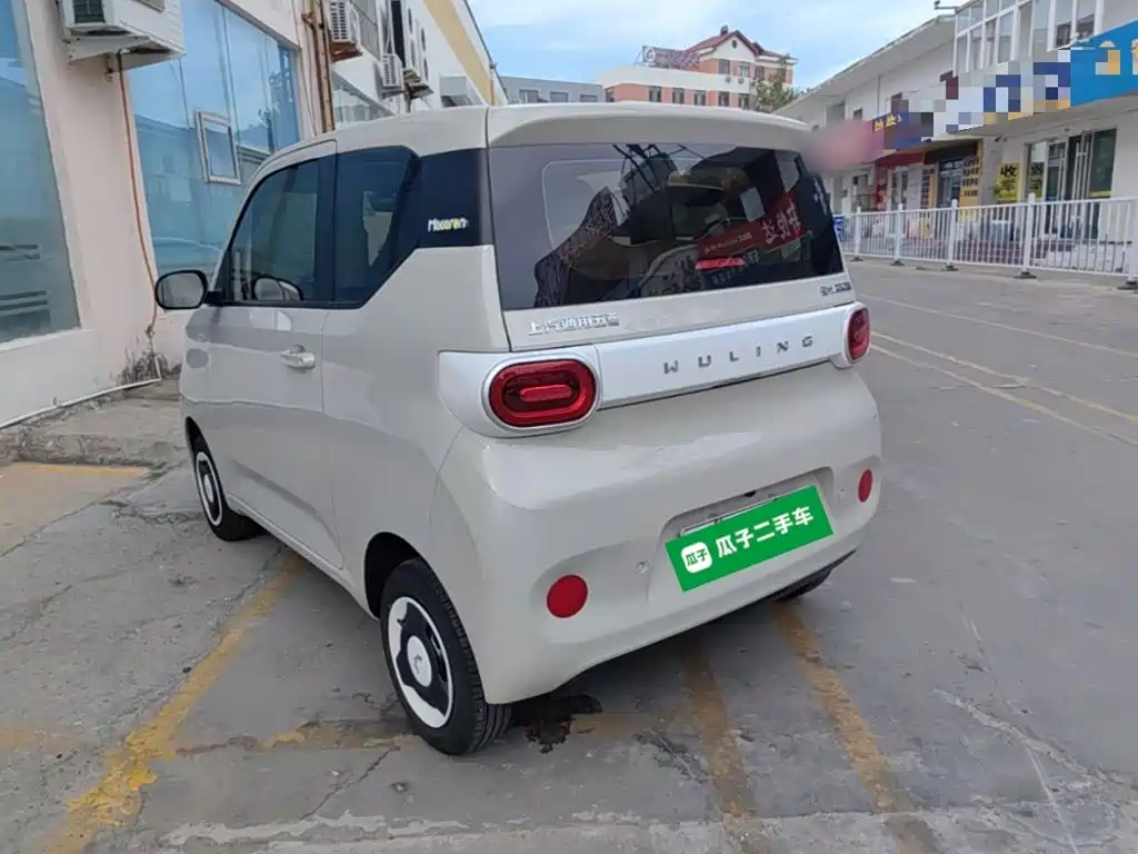 Wuling MINIEV — миниатюра 5