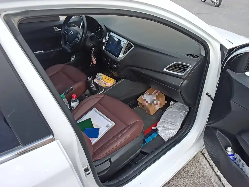 Hyundai Verna — миниатюра 19