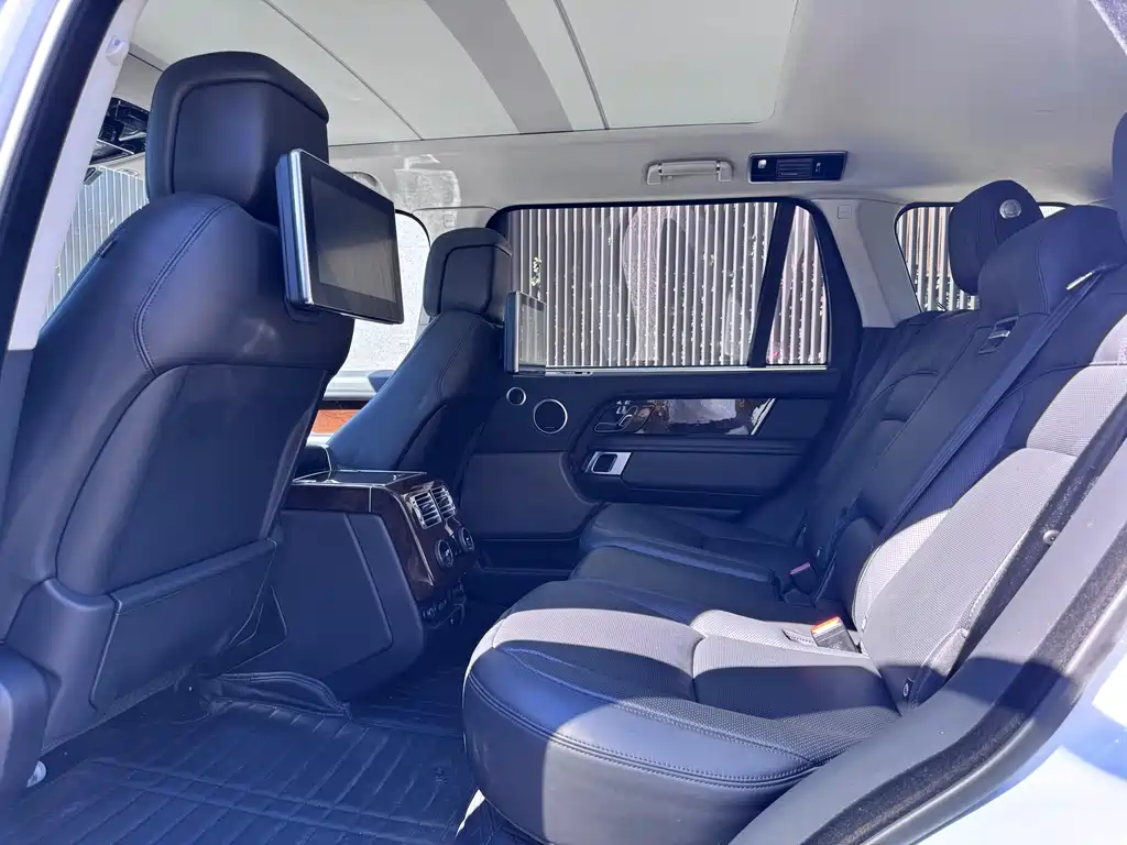 Land Rover Range Rover — миниатюра 12