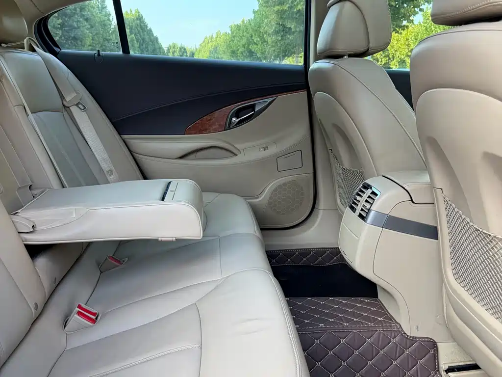 Buick LaCrosse — миниатюра 11