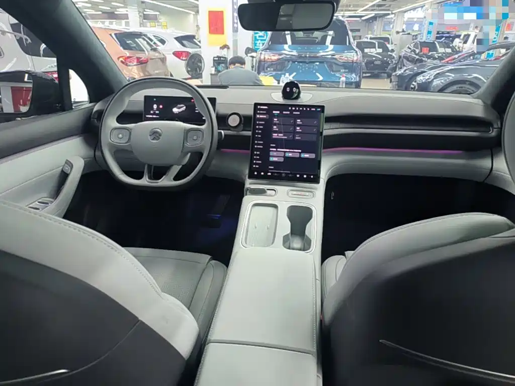 NIO ES6 — миниатюра 10