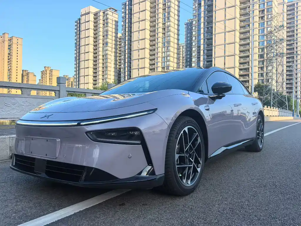 XPeng P7+