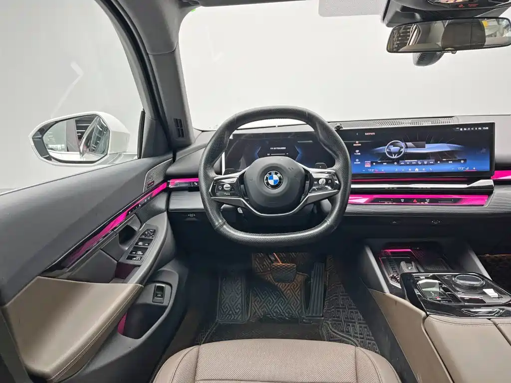 BMW 5 Series — миниатюра 19