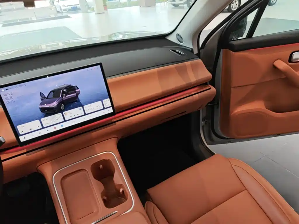 Leapmotor Leapmotor C10 — миниатюра 13