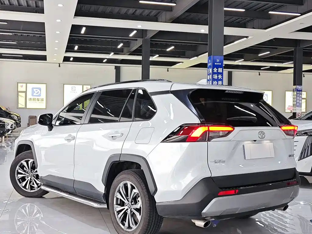 TOYOTA RAV4 RONGFANG