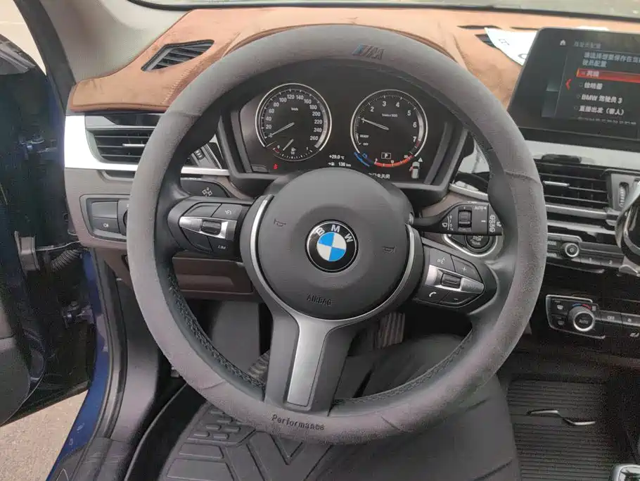 BMW X1 — миниатюра 15