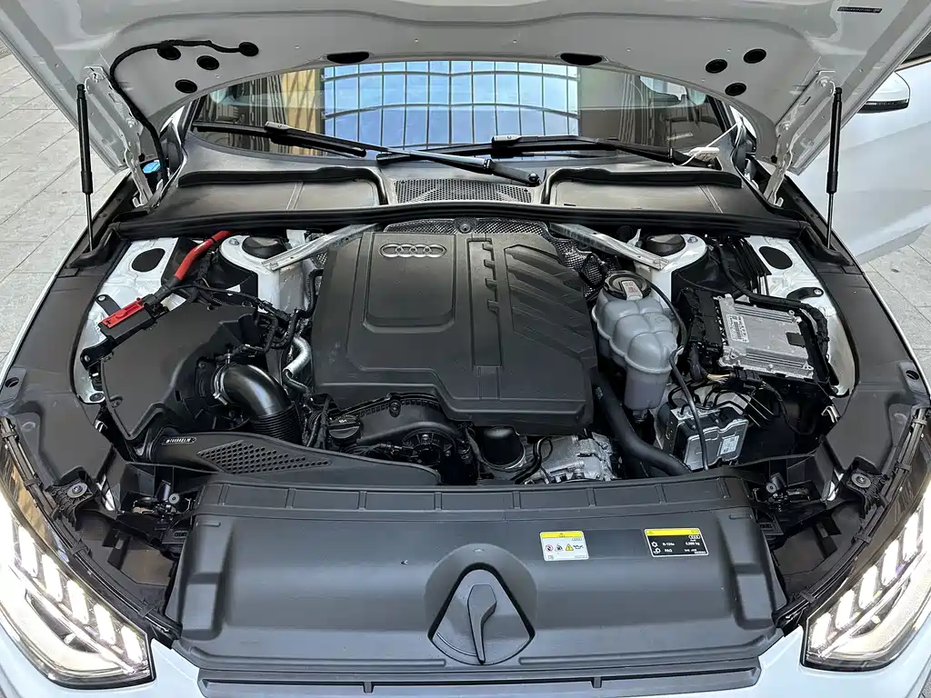 Audi A4L — миниатюра 10