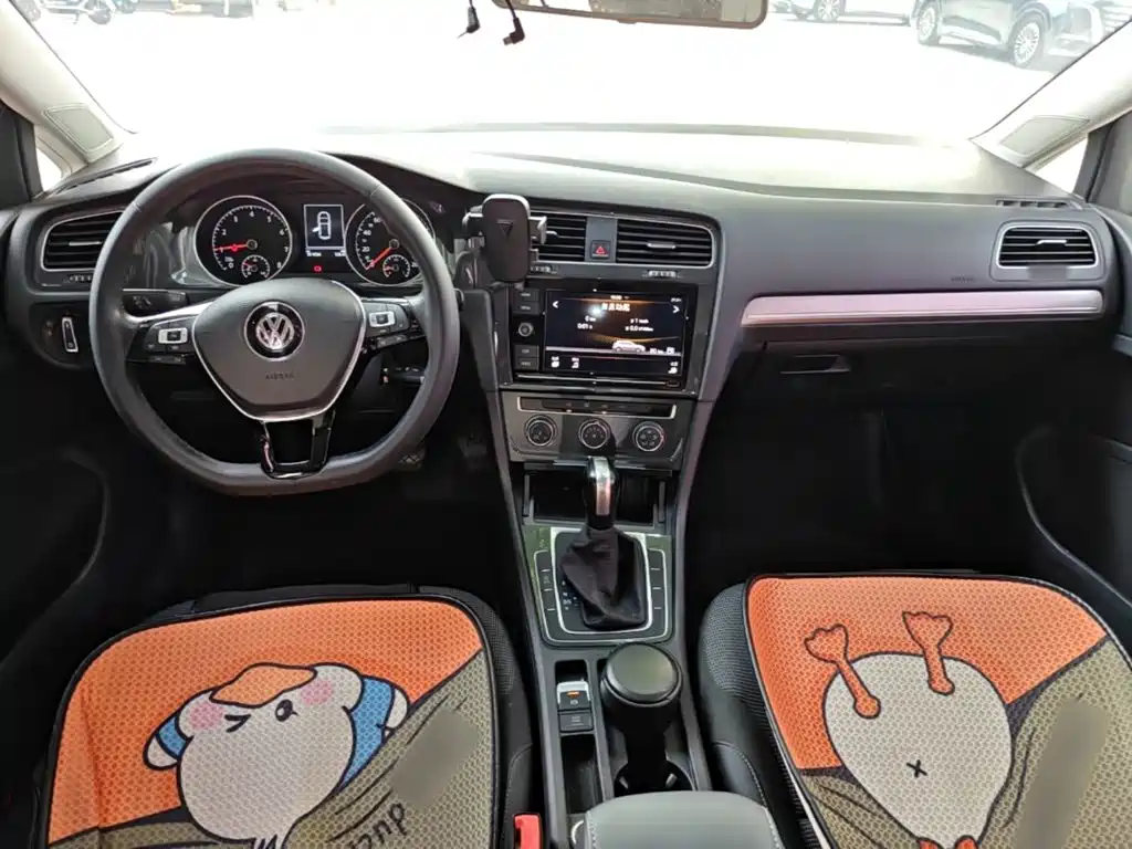 Volkswagen Golf — миниатюра 10