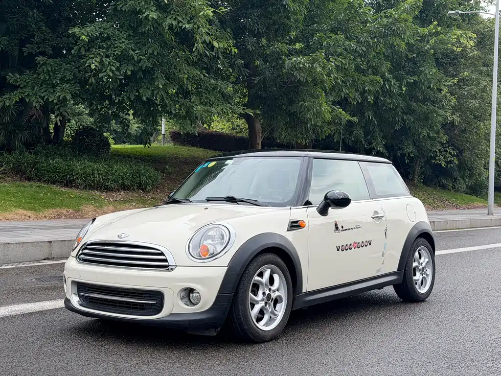 Mini Mini 2011 1.6L COOPER Fun