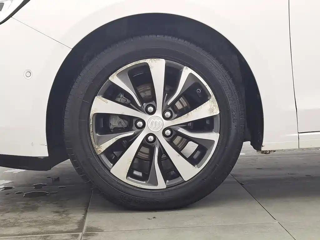 Buick Excelle — миниатюра 17