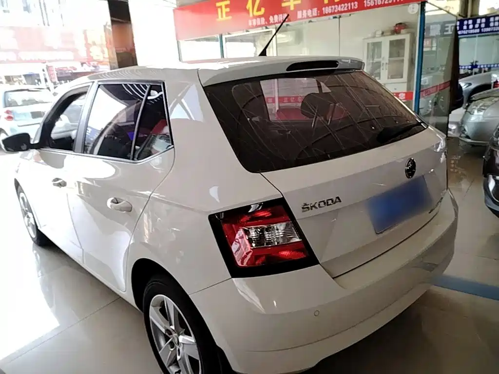 Skoda Fabia — миниатюра 5
