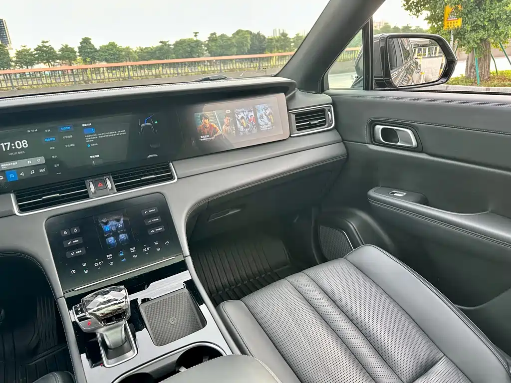 Li Auto Li ONE — миниатюра 15