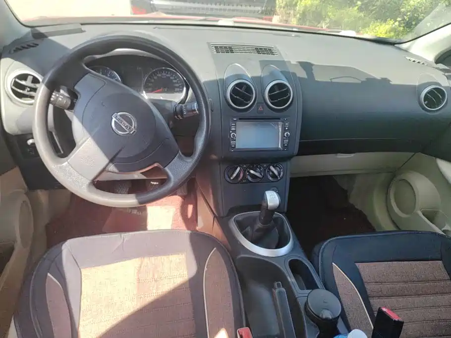Nissan Qashqai — миниатюра 12