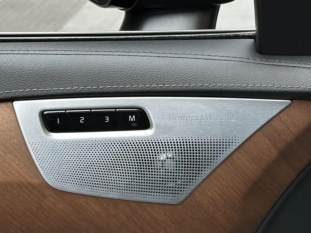 Volvo XC90 — миниатюра 17