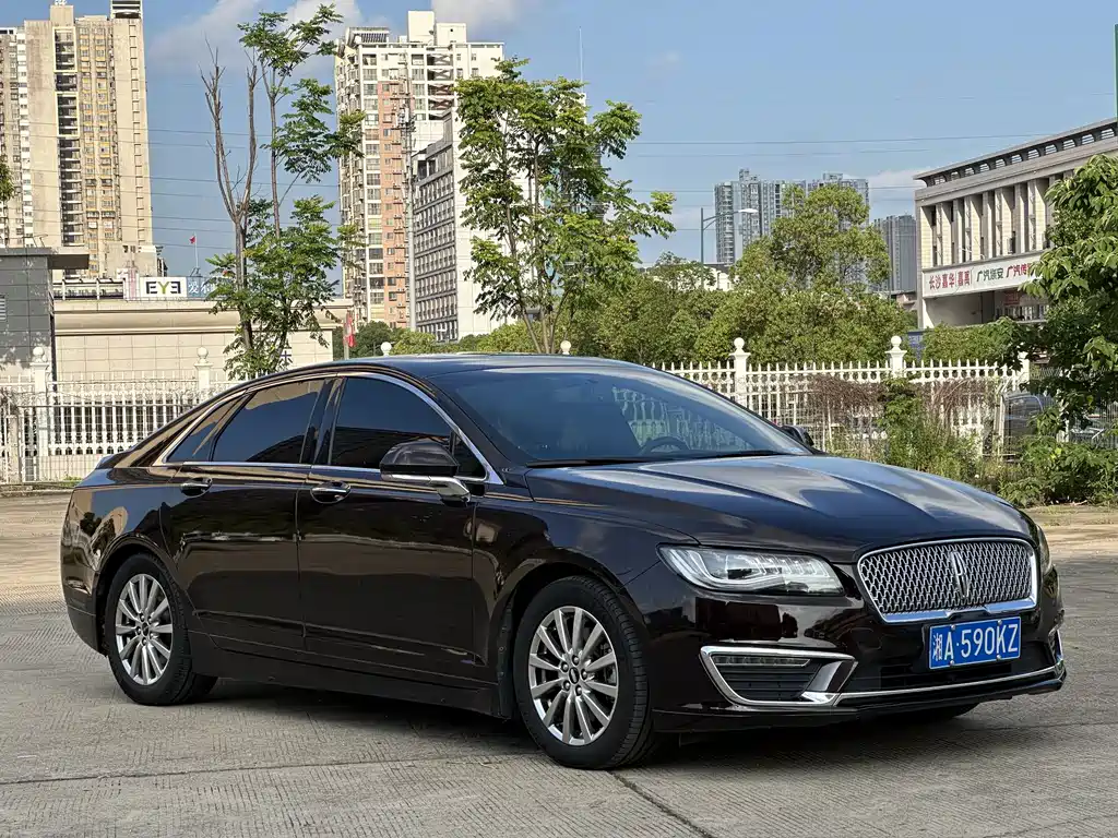 Lincoln MKZ 2019 2.0T Premium V