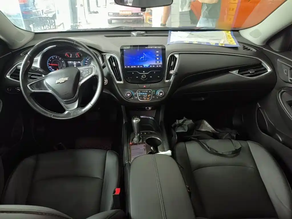 Chevrolet Malibu XL — миниатюра 10