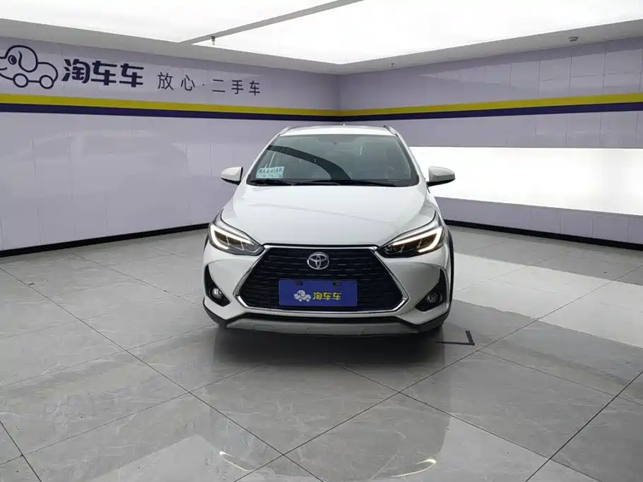 Toyota Yaris L — миниатюра 2