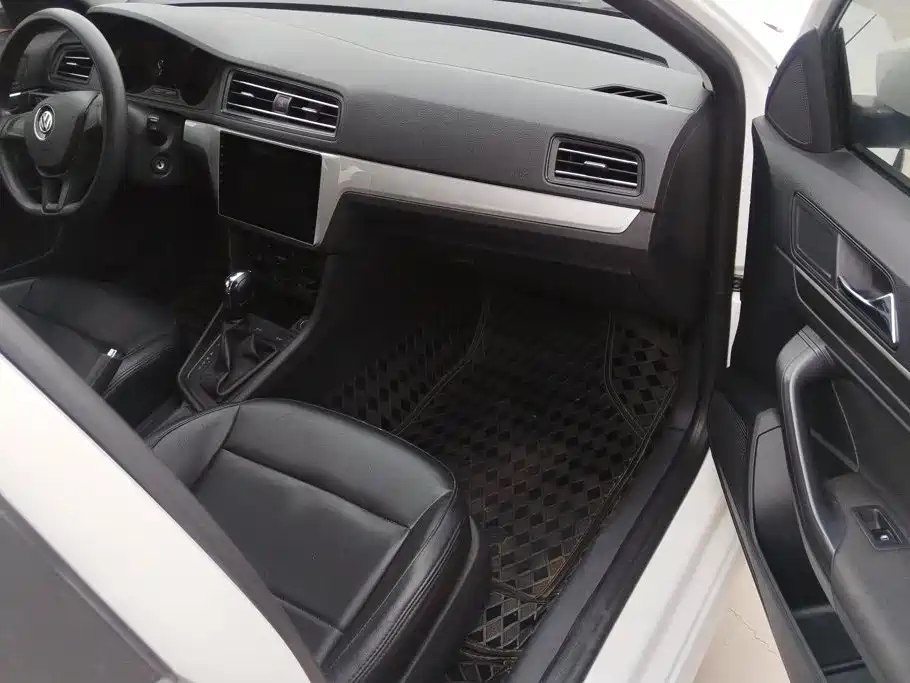 Volkswagen Lavida — миниатюра 8