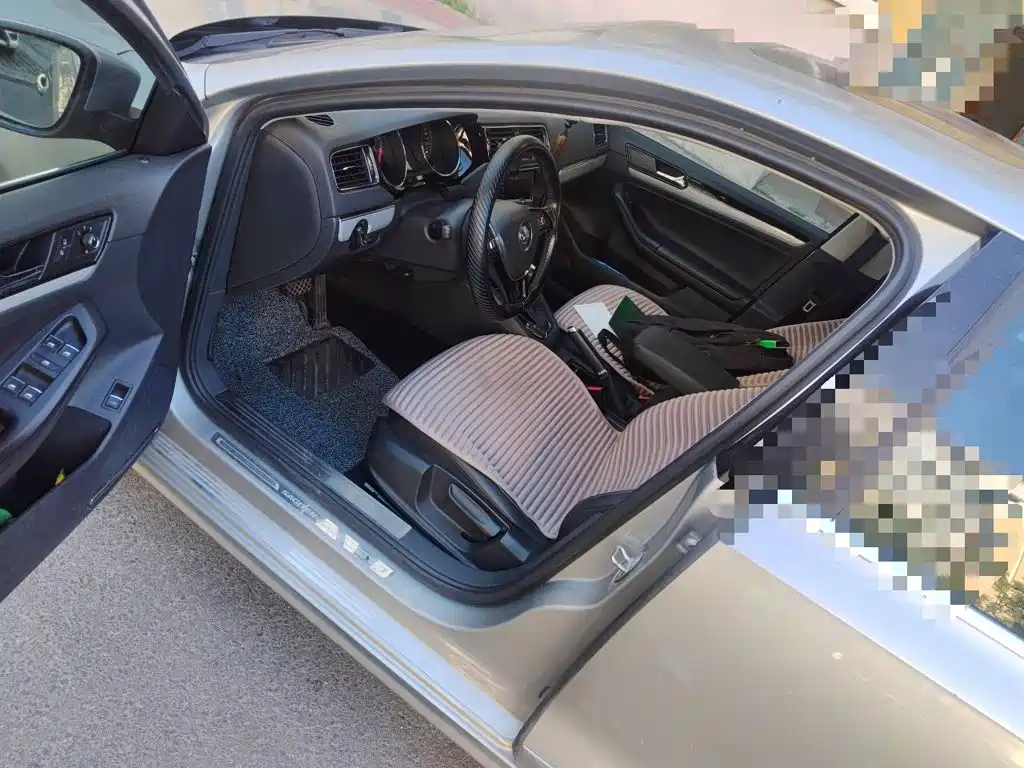 Volkswagen Sagitar — миниатюра 12