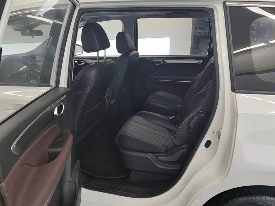 GAC Motor Trumpchi M6 — миниатюра 11
