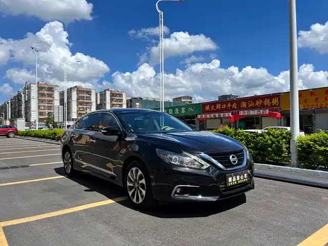 NISSAN TEANA 2017