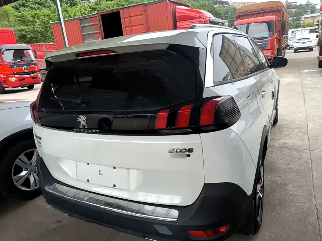 Peugeot 5008 — миниатюра 7