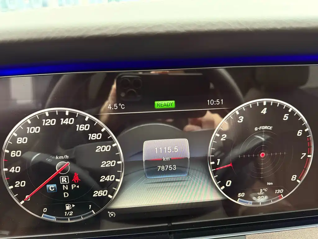 MERCEDES-BENZ E CLASS