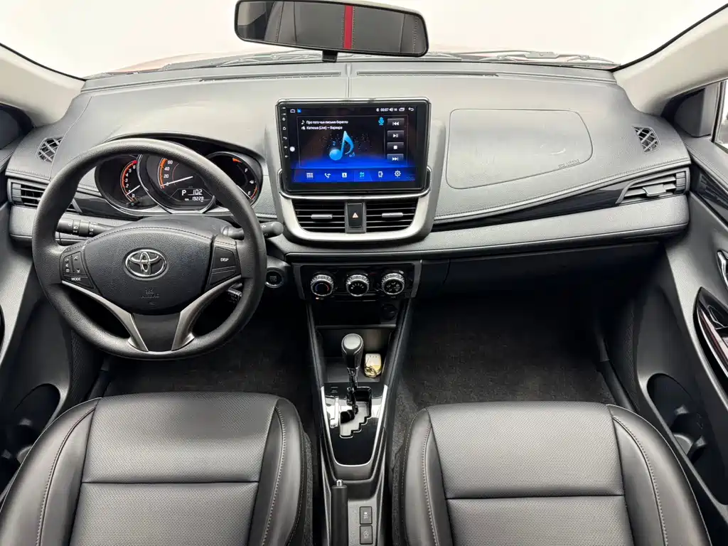 Toyota Yaris L — миниатюра 8