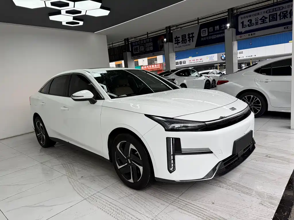 GEELY GALAXY GALAXY L6