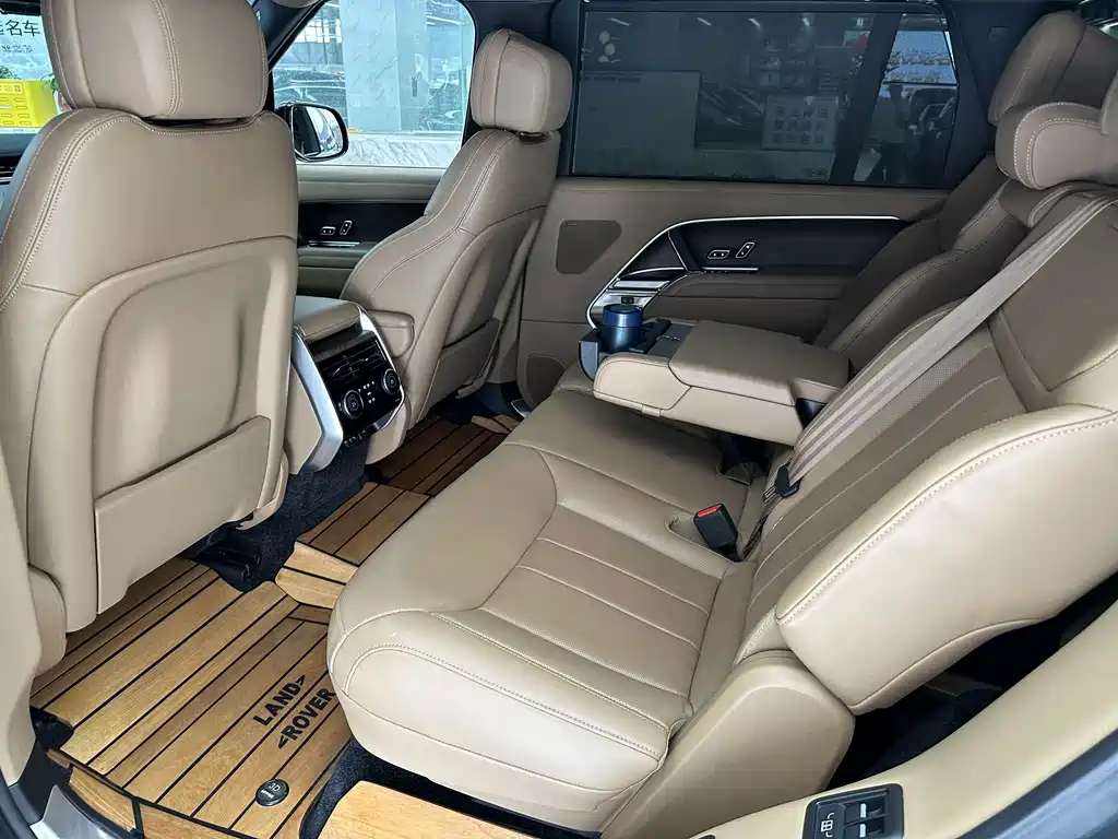 Land Rover Range Rover — миниатюра 8