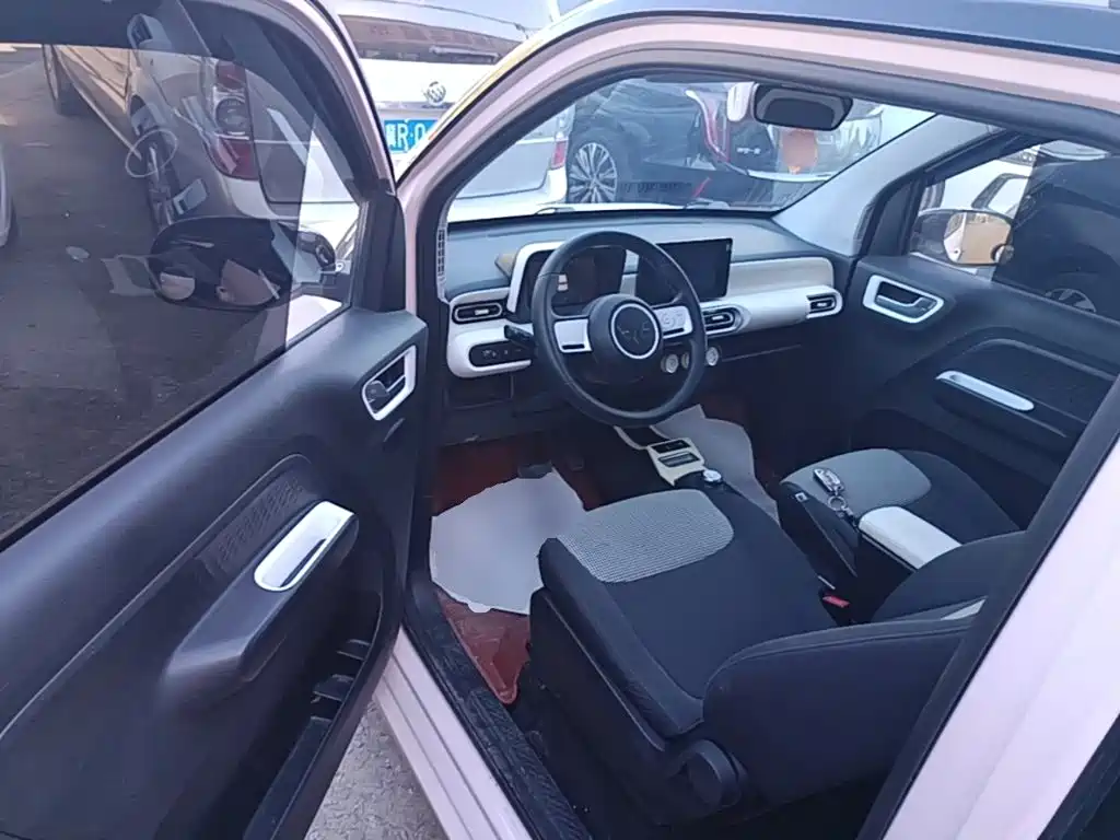 Wuling MINIEV — миниатюра 16