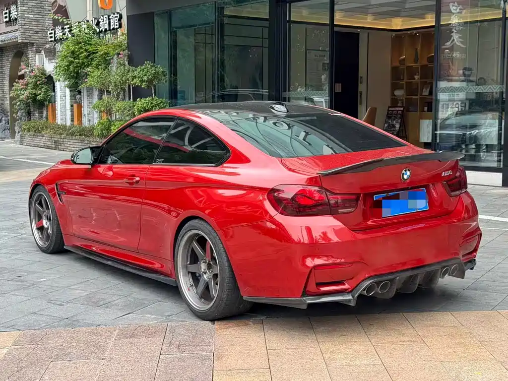 BMW M4 — миниатюра 5