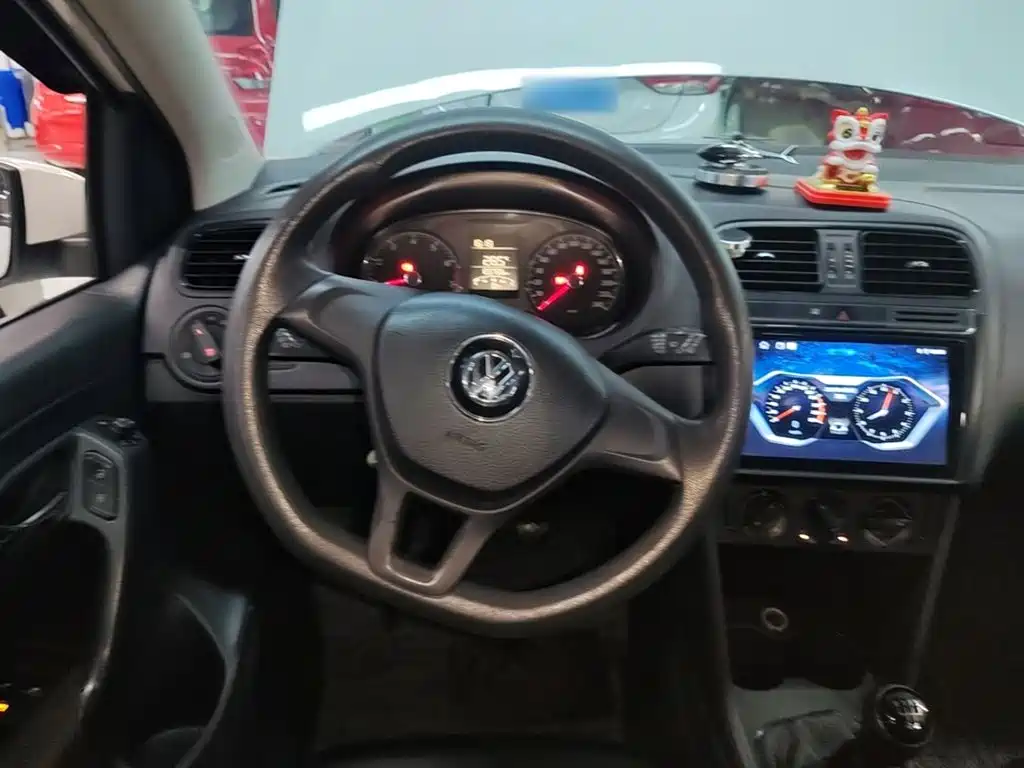 Volkswagen Polo — миниатюра 11