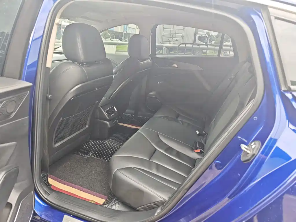 Hongqi H5 2022 1.5T DCT