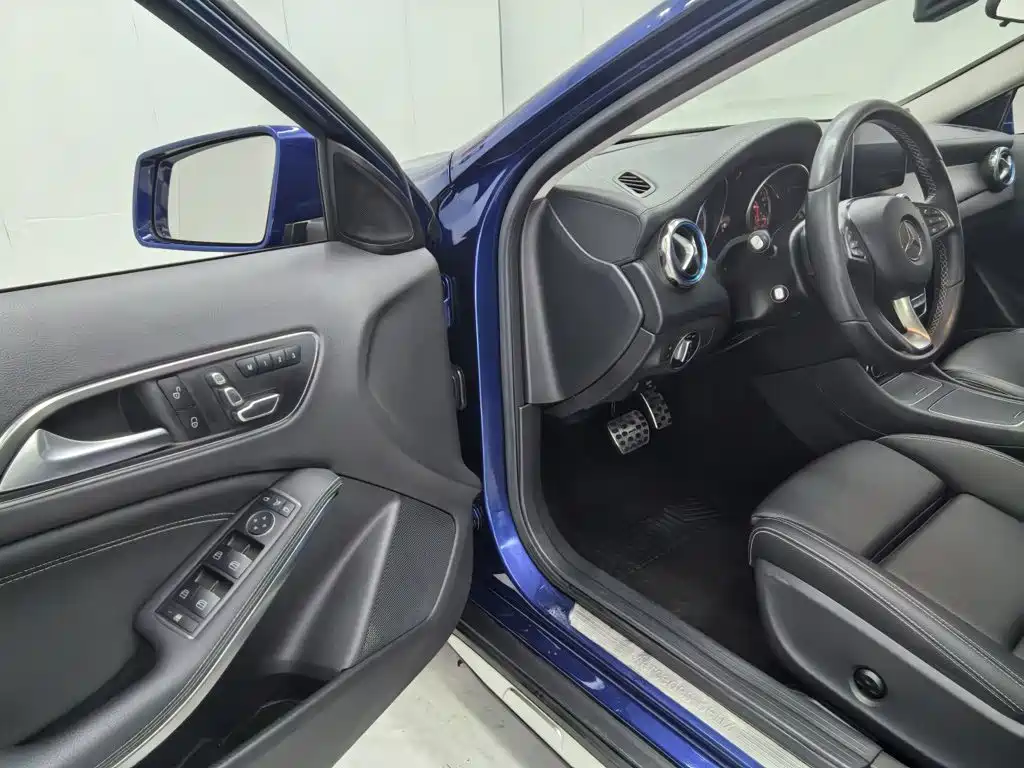 Mercedes-Benz GLA — миниатюра 15