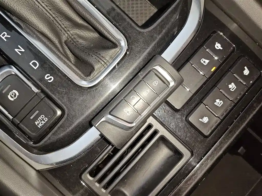 GAC GS8 2017 320T Luxury Smart Connect （ мест）