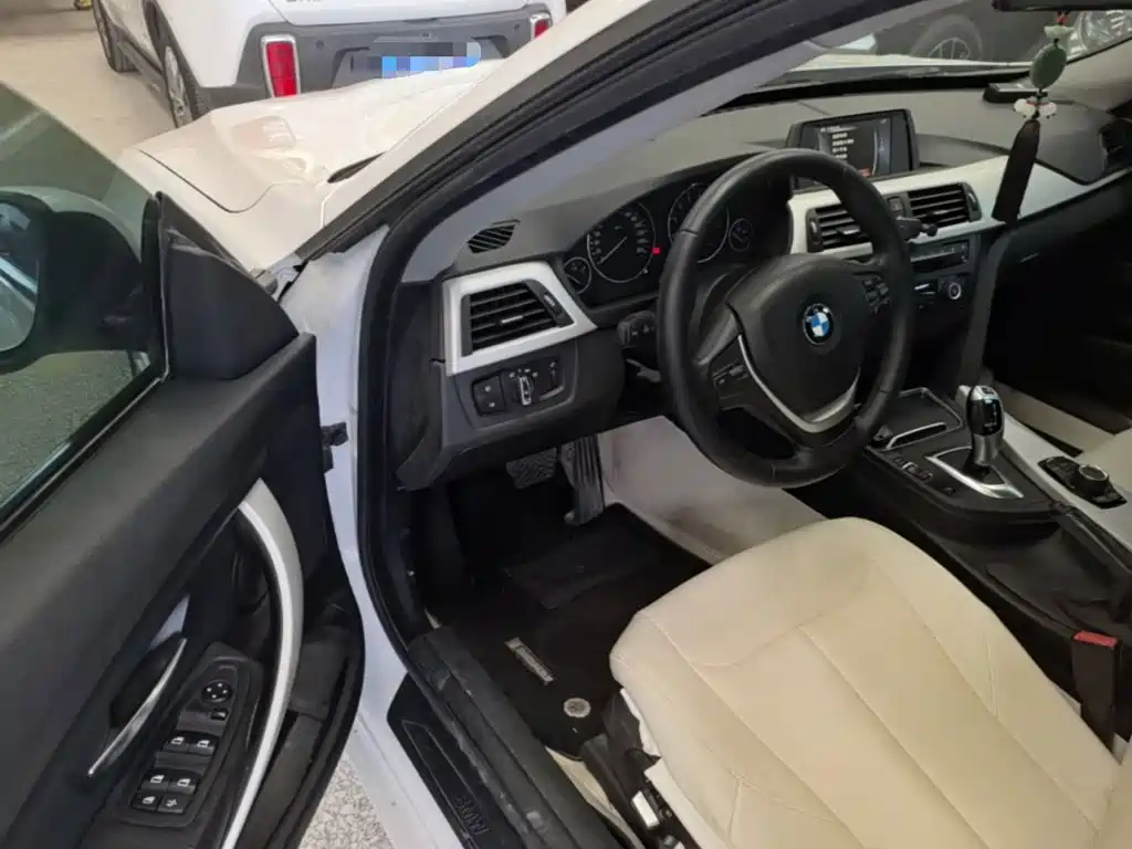 BMW 3 Series GT — миниатюра 16