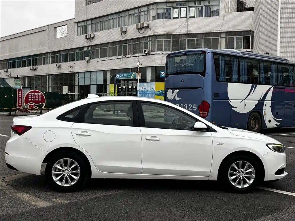 Buick Excelle 2018 15T DCT V