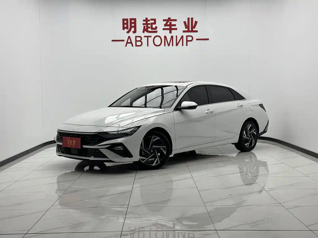 Hyundai Elantra
