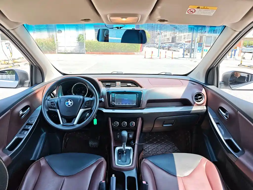 Venucia M50V — миниатюра 19