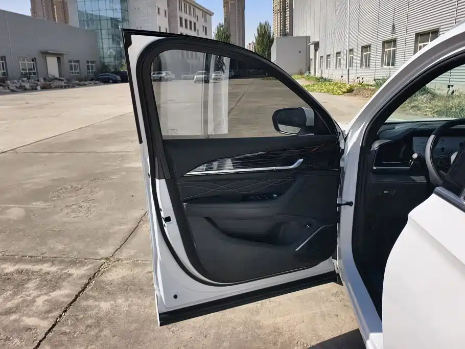 Geely Xingyue L — миниатюра 7