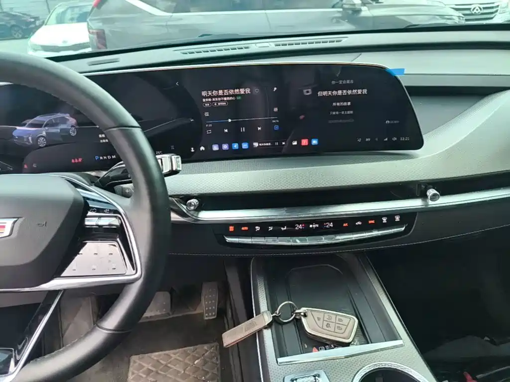 Cadillac XT5 — миниатюра 13