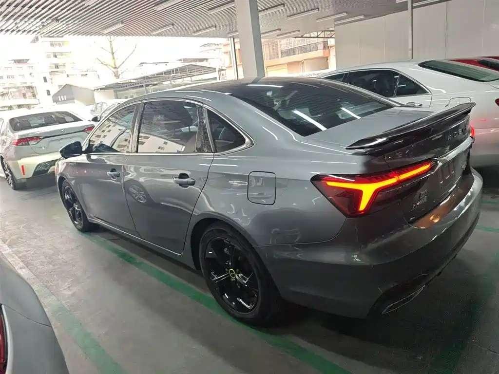 ROEWE I6 MAX NEW ENERGY
